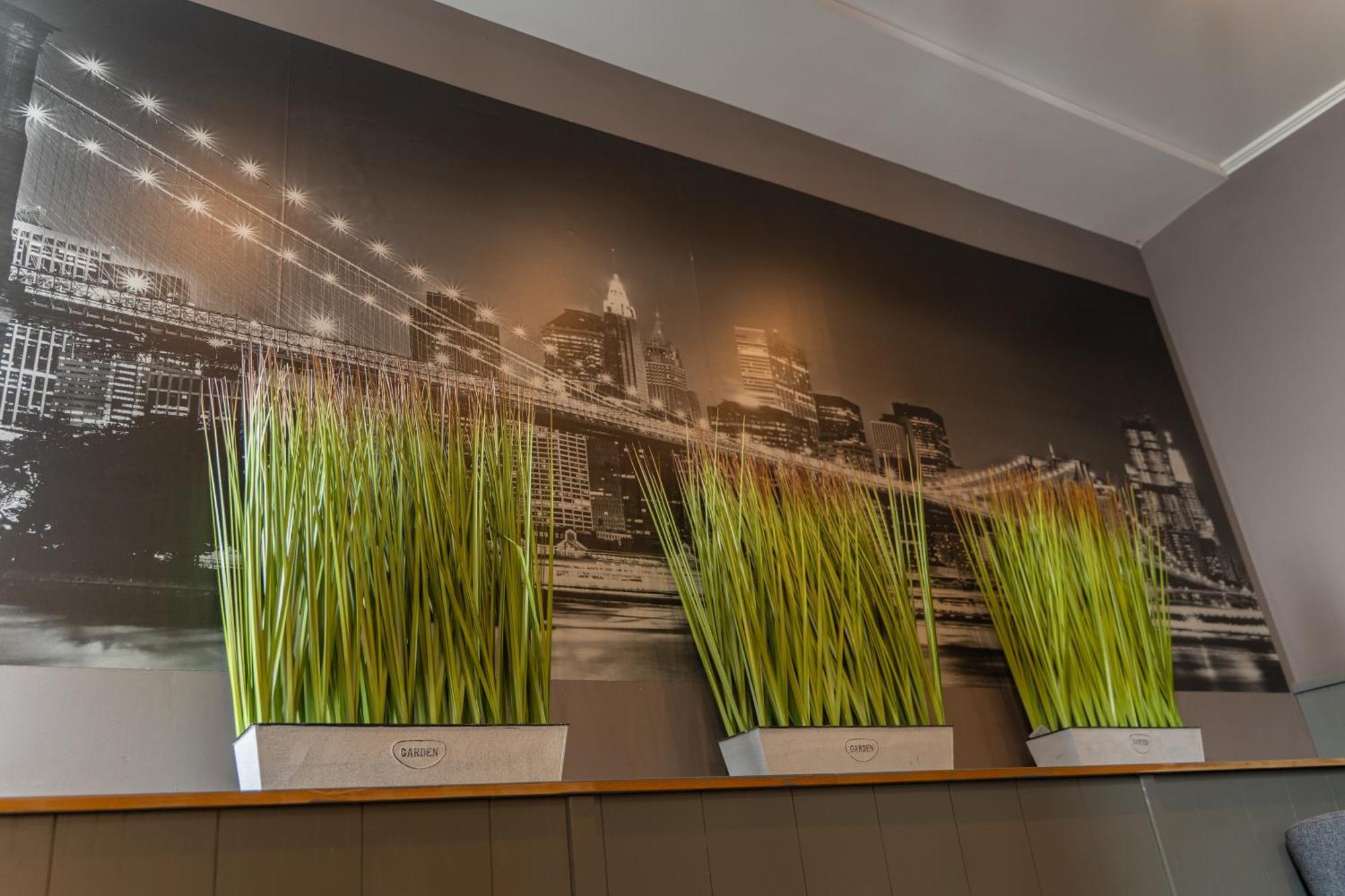 City Hotel Велико-Тырново Экстерьер фото