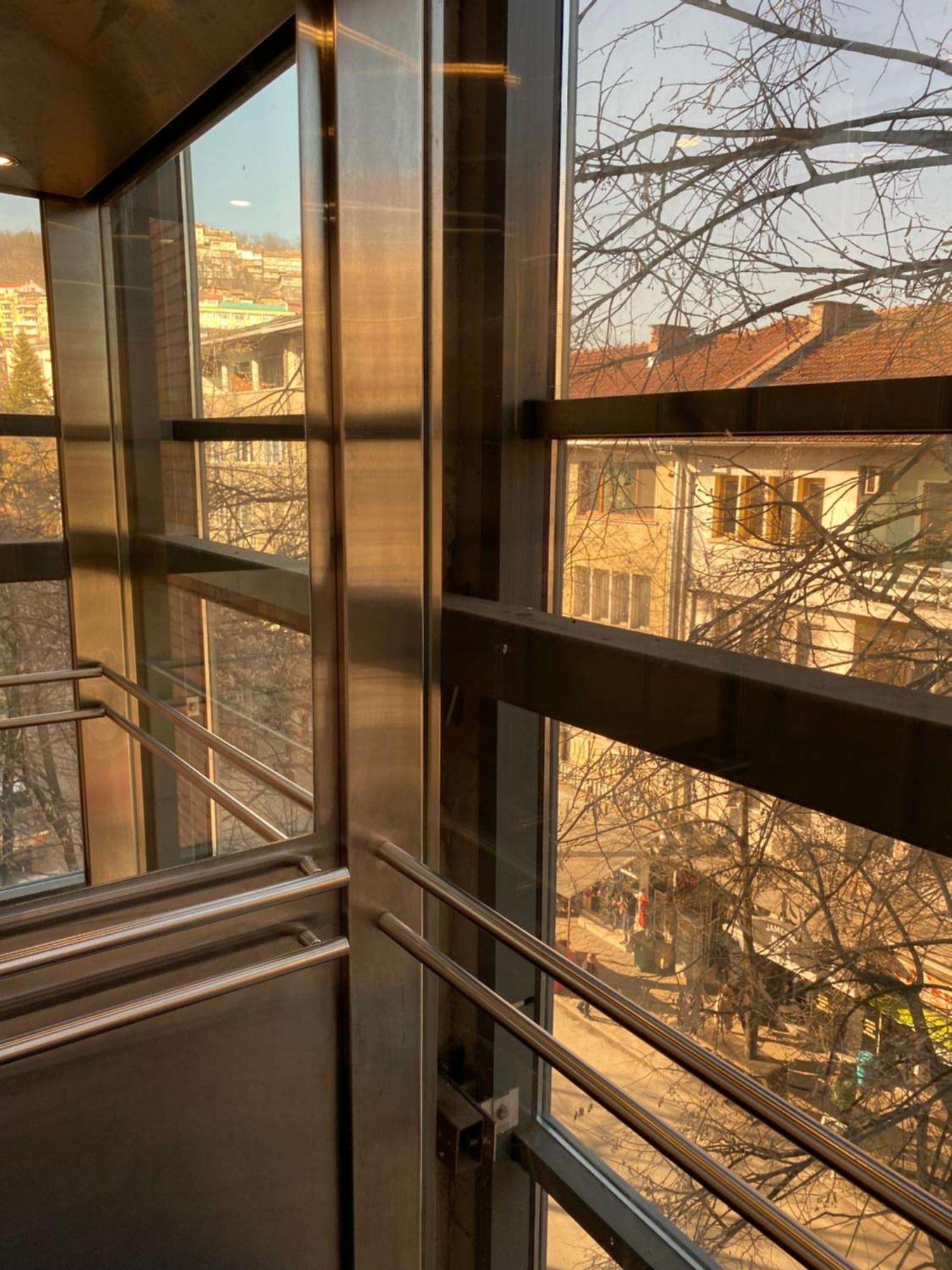 City Hotel Велико-Тырново Экстерьер фото