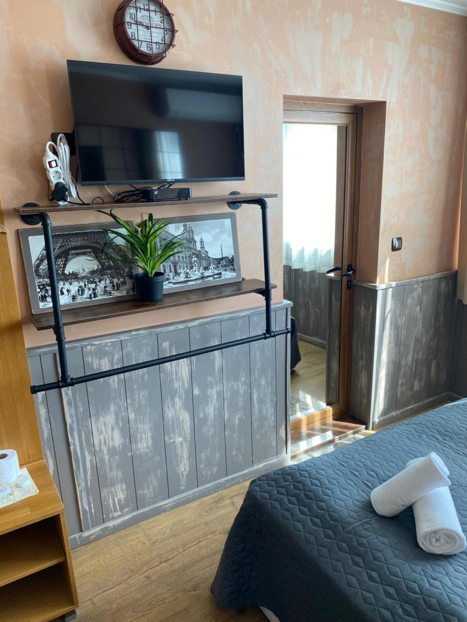 City Hotel Велико-Тырново Экстерьер фото